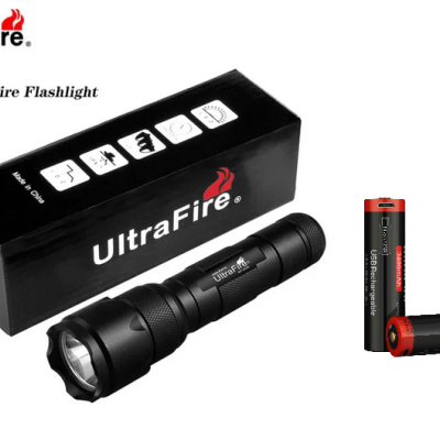 Lanterna UltraFire preta com caixa e pilhas recarregáveis