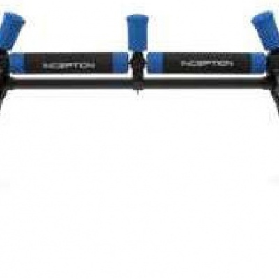 Suporte de pesca preto com almofadas azuis e pretas e pés ajustáveis