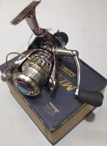 Carreto Okuma Metaloid rd 208