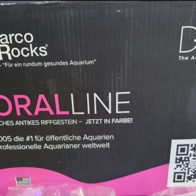Embalagem preta do produto CORALLINE da Marco Rocks com textos e código QR