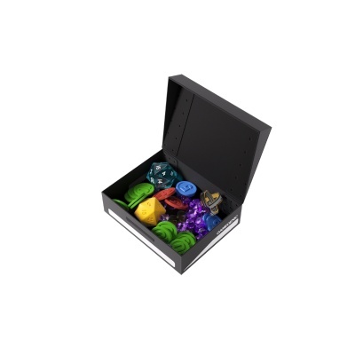 Caixa preta com várias peças coloridas de jogo de tabuleiro