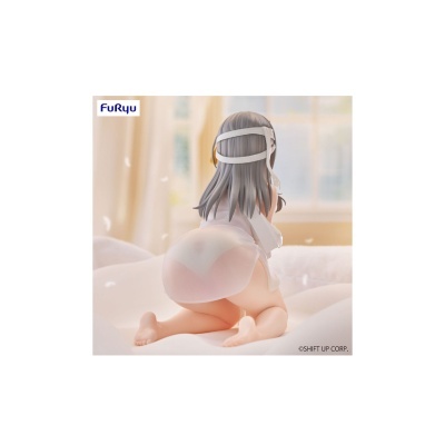 Figura colecionável anime de cabelo cinza com roupa branca transparente ajoelhada