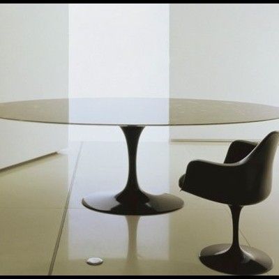 Cadeira c/ braços Tulip Preta