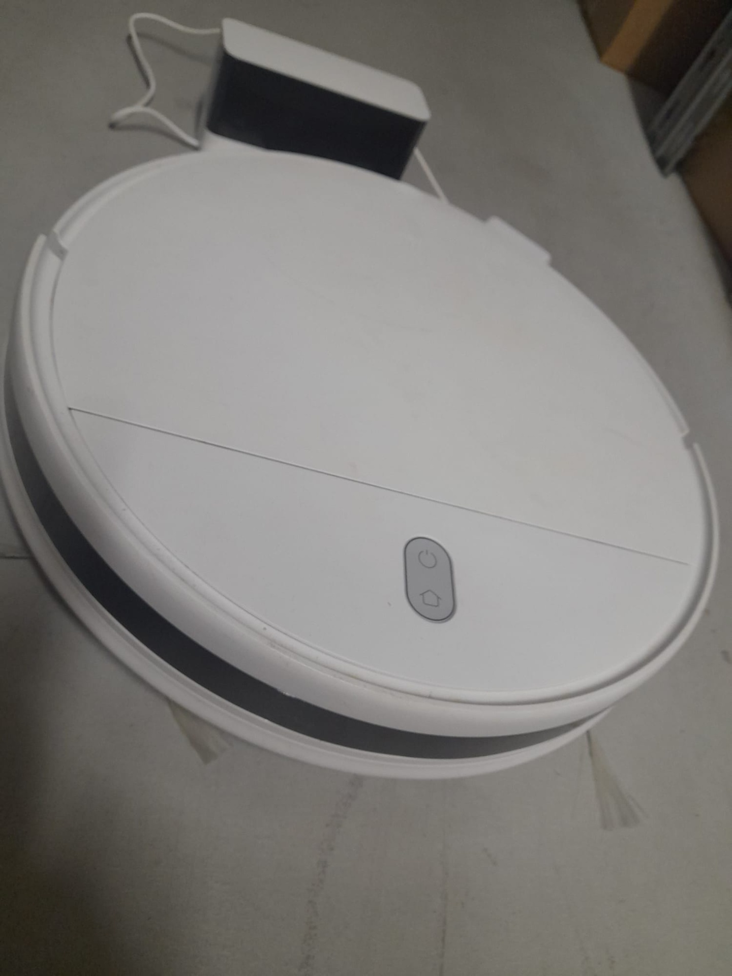 Mi Robot Vacuum Mop Special M (MJSTG1) – Bateria com defeito – AS IS / Para peças Mi Robot Vacuum Mop Special M (MJSTG1) – Bateria com defeito – AS IS / Para peças
