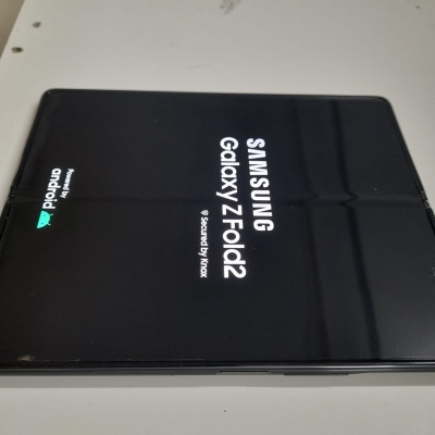 Samsung Galaxy Z Fold2 (F916U) – Ecrã Interno LCD + Touch + Frame | Original Usado Samsung Galaxy Z Fold2 (F916U) – Ecrã Interno LCD + Touch + Frame | Original Usado