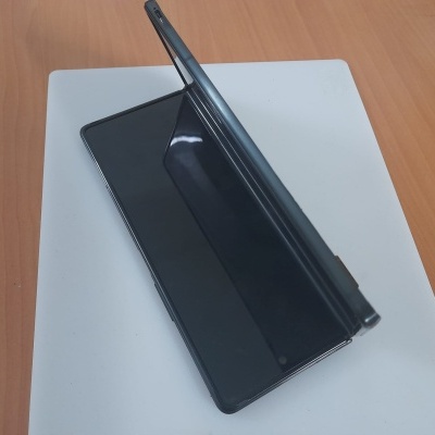 Samsung Galaxy Z Fold2 (F916U) – Ecrã Interno LCD + Touch + Frame | Original Usado Samsung Galaxy Z Fold2 (F916U) – Ecrã Interno LCD + Touch + Frame | Original Usado