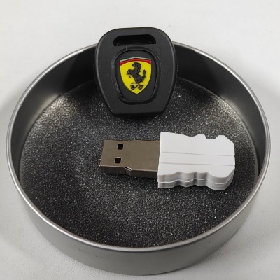 Pen 8 GB Ferrari Key