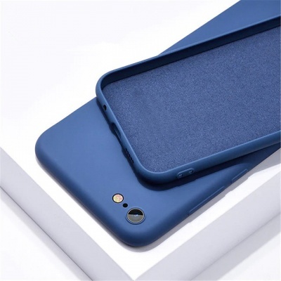 Capa Silicone iPhone 7/ 8/ SE 2020 Azul Marinho Reforçada