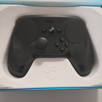 Valve Steam Controller – Modelo 1001 | Completo com Caixa (Sem Recetor USB Wireless)