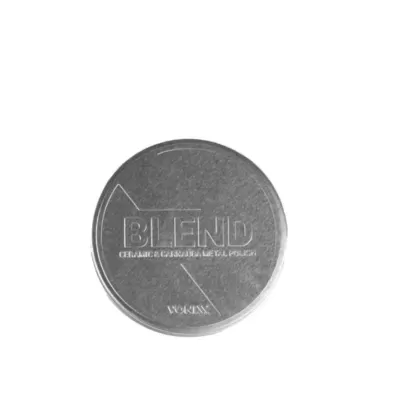 pote redondo cinza com tampa com texto BLEND