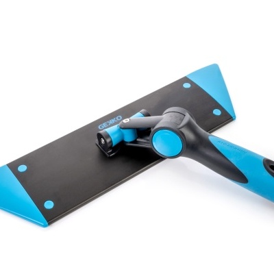 Raspador de janelas preto e azul com pega ergonómica