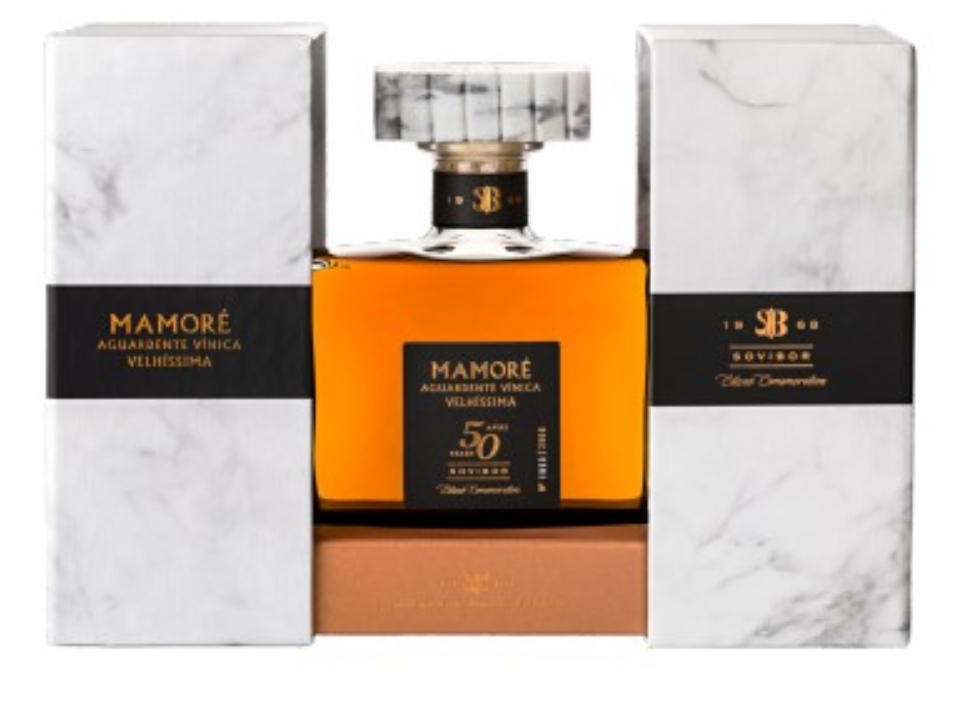 Aguardente&#x20;V&#x00ED;nica&#x20;Mamor&#x00E9;&#x20;Velh&#x00ED;ssima&#x20;Edi&#x00E7;&#x00E3;o&#x20;Especial&#x20;50&#x20;Anos