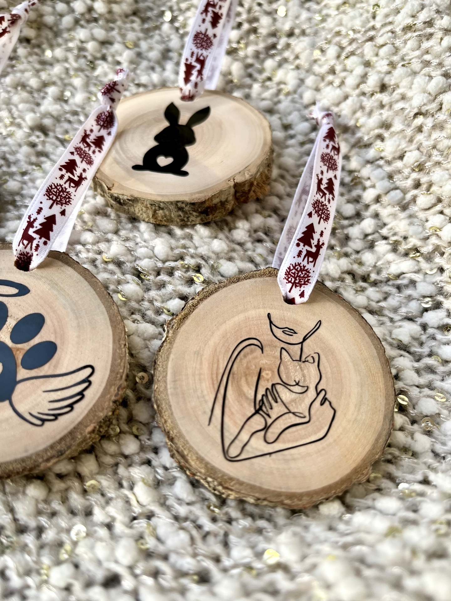 Bolas de Natal, em madeira