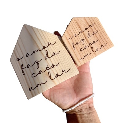 Casinha de madeira personalizável