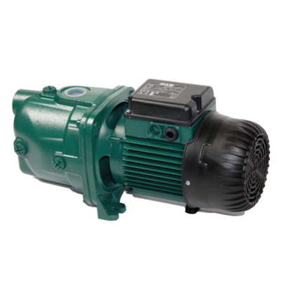 Bomba de água em metal verde com motor preto