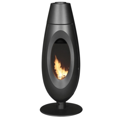 Lareira portátil oval preta com chama visível através de vidro