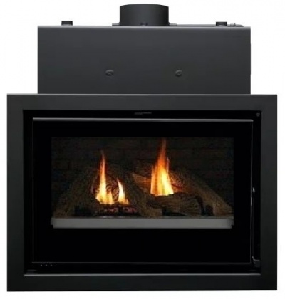 Lareira embutida a gás com chama visível