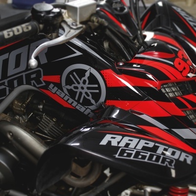 Raptor 660 - Red Racer