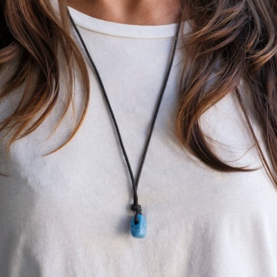 Colar Pedra Howlite Azul