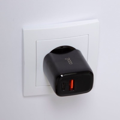 Cool | Carregador rápido universal (PD) Dual Type-C/USB COOL Network Charger (20 W) Preto