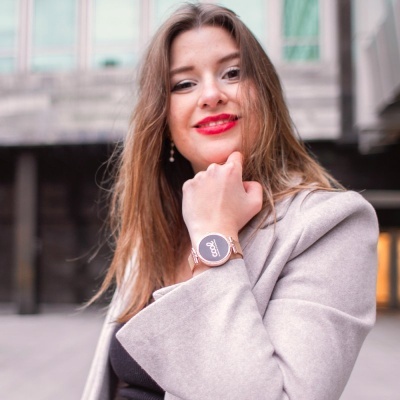 Relógio de pulso feminino dourado rosa com mostrador digital preto e texto cool