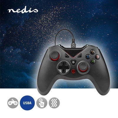 Comando de videojogo Nedis preto com botões coloridos e dois joysticks ligado por cabo USB