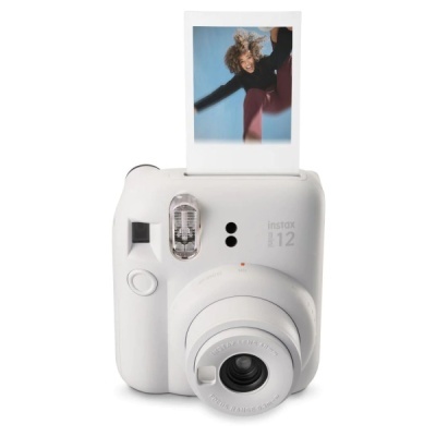 Câmara Instantânea Fujifilm Instax Mini 12 Branco – Estilo Minimalista, Emoções em Tempo Real