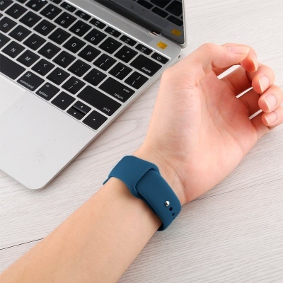 Cool | Pulseira COOL p/ Apple Watch Series 1 / 2 / 3 / 4 / 5 / 6 / 7 / 8 / SE (42 / 44 / 45 mm) Borracha Azul