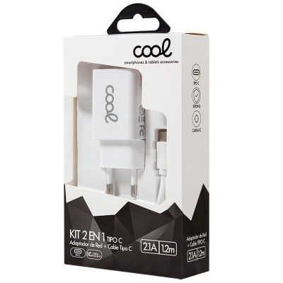 Embalagem de carregador e cabo USB tipo C branco da marca Cool com especificações na embalagem.