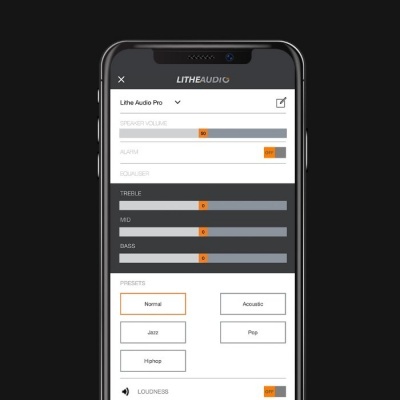 Interface da aplicação LITHE AUDIO num smartphone preto