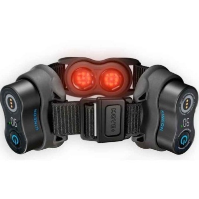 Dispositivo wearable preto com displays digitais e tiras de tecido preto