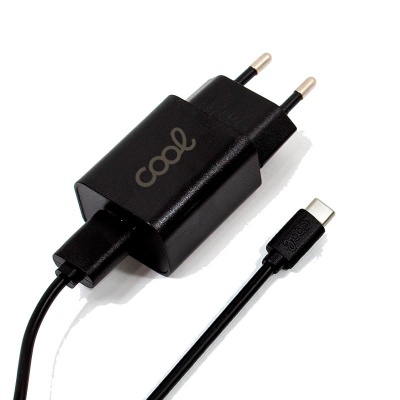 Cool | Carregador de rede com conector tipo C universal de 3 Amps COOL Kit 2 em 1 preto