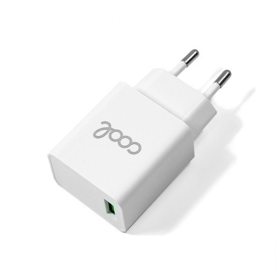Cool | Carregador de Rede Universal Fast Adap. Carregador 1 X USB COOL 3 Amps (18W) Branco