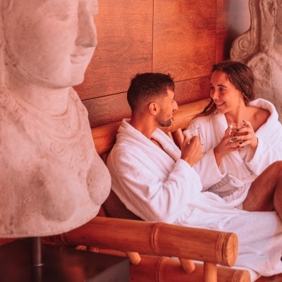 2 Circuitos de Hidroterapia (60') & 2 Massagens Relaxantes (25')