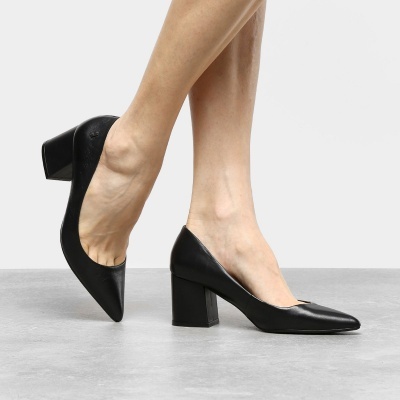 Scarpin Couro Santa Lolla Salto Médio Bloco Bico Fino - Preto