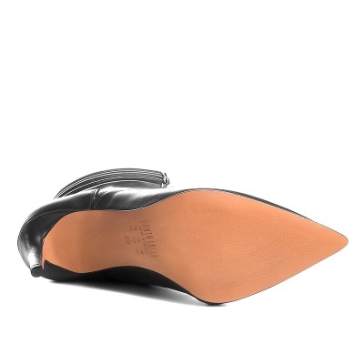 Bota Couro Cano Curto Santa Lolla Zíper Feminina - Preto