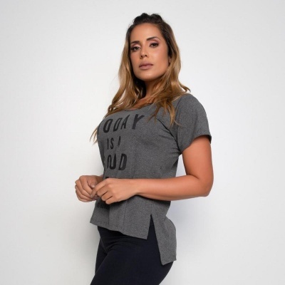 https://www.zanini.store/product/camiseta-rexpeita-feminina-branco-2