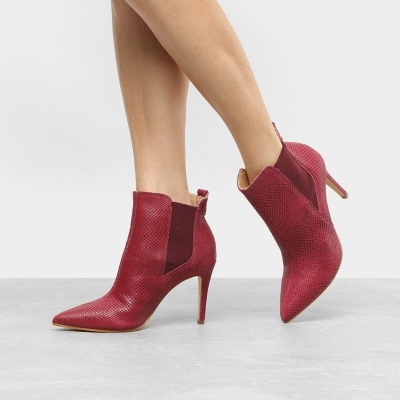 Bota Couro Chelsea Salto Alto Textura - Vinho
