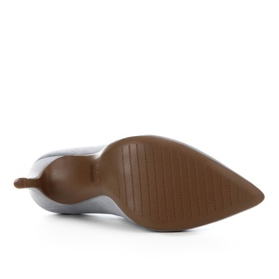 Scarpin Loucos & Santos Salto Alto Básico - Cinza