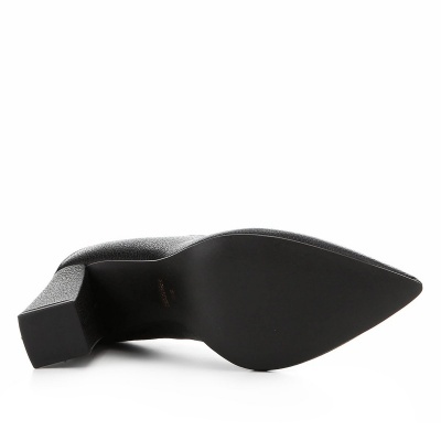 Scarpin Couro Loucos & Santos Salto Alto Feminino