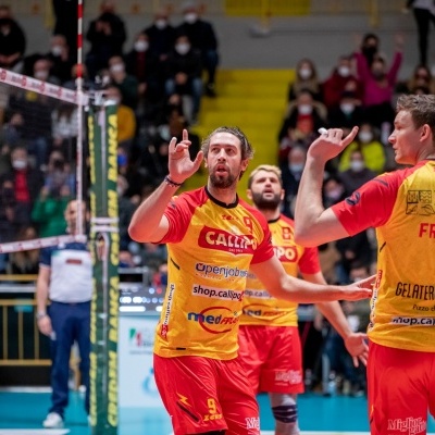 CAMISOLA SUBLIMADA MODELO MASCULINO