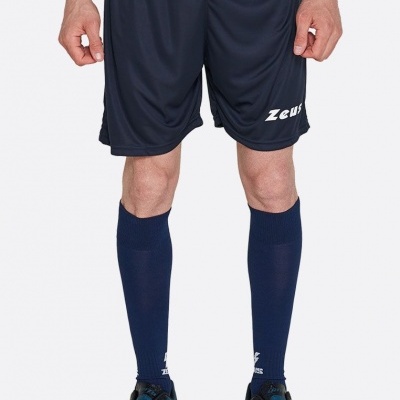 Calções desportivos pretos da marca Zeus com logótipo branco