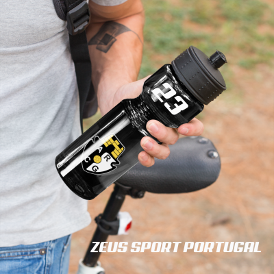https://www.zeusportugal.pt/product/w-2-0-garrafa-para-agua-840ml