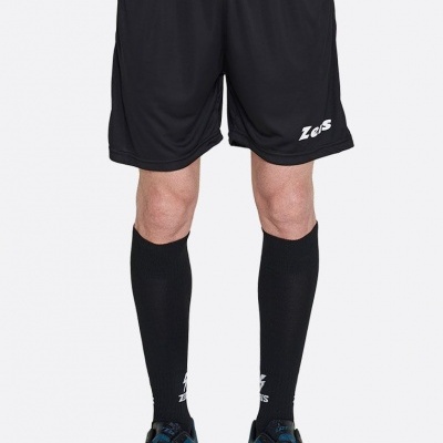 Calções desportivos pretos com logótipo Zeus, meias e sapatilhas desportivas
