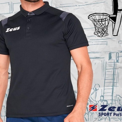 Polo preto Zeus com logo e fundo de basquete desenhado